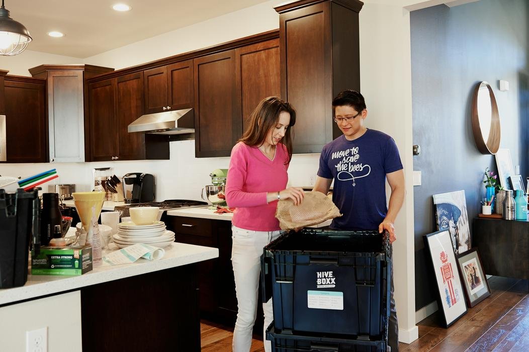 How to Pack a Kitchen Without Breaking Anything